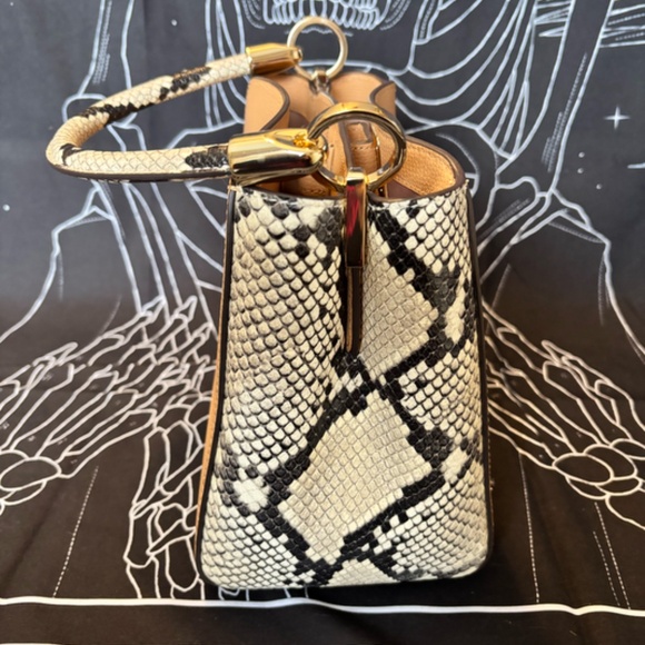Kate Spade Crossbody Snake Print/Tan Purse - Picture 3 of 6